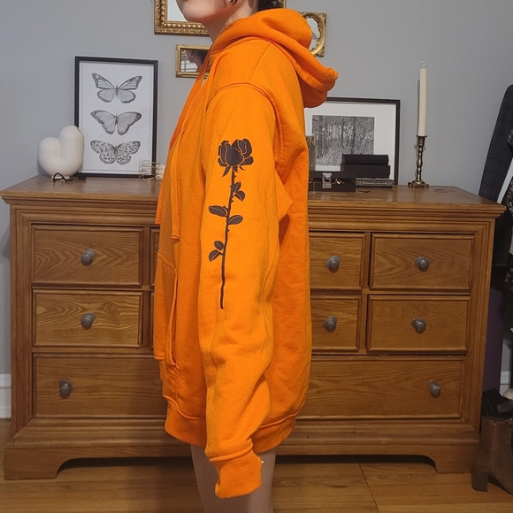 Minga London No Enemies Hoodie - Picture 4 of 5